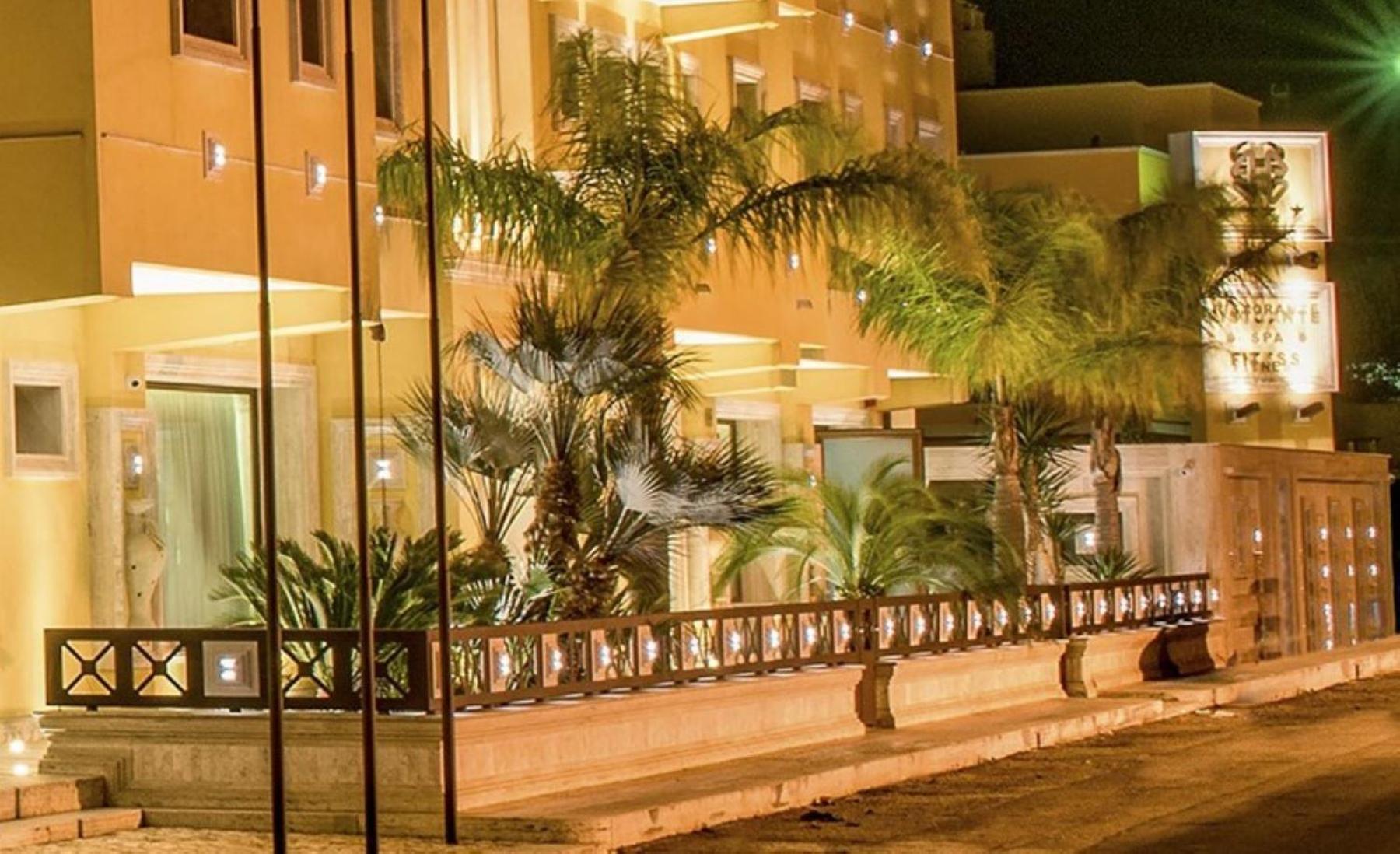 Bhb Hotel Manduria Exterior photo